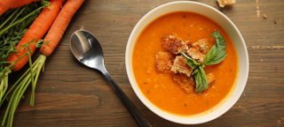 Βελουτέ σούπα με κόκκινες φακές