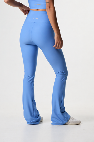 SOFT TOUCH athletic leggings with bell-bottoms | Light Beige