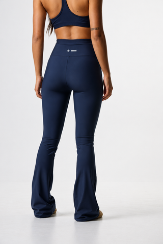 SOFT TOUCH athletic leggings with bell-bottoms | Light Beige