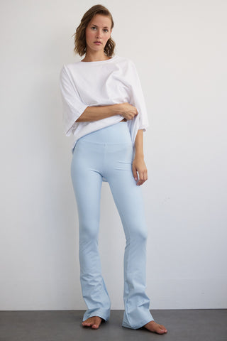 SOFT TOUCH athletic leggings with bell-bottoms | Light Beige