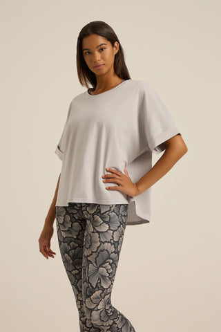 Αθλητική μπλούζα BASIC με logo στο πίσω μέρος | Γκρι