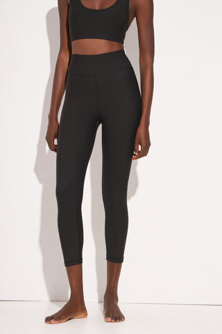 EXTRA SOFT athletic crop leggings | Black