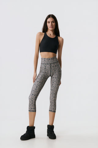 DRY SHELL athletic crop leggings | Olive