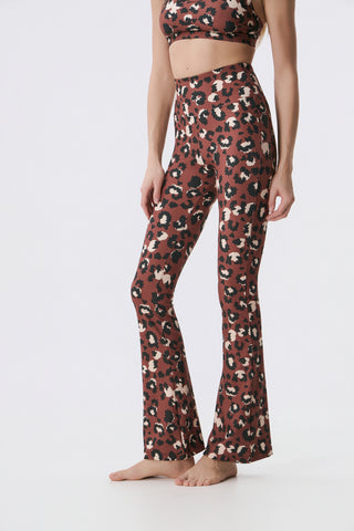 Athletic leggings with mocha leopard print and bell bottom | Multicolored