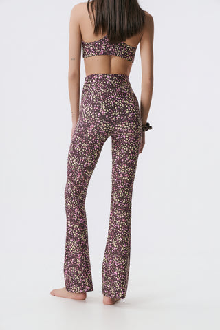 Aθλητικό κολάν με purple leopard print και τελείωμα καμπάνα | Πολύχρωμο