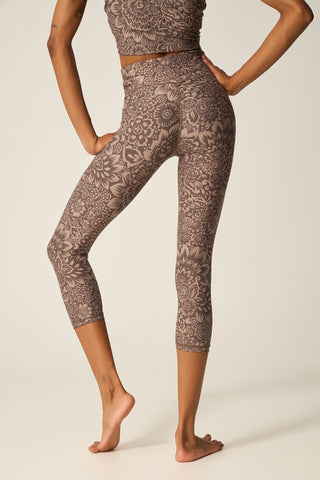 Aθλητικό crop κολάν με boho print | Desert Dust