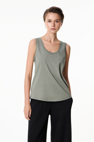 Αθλητική αμάνικη μπλούζα |  Χακί