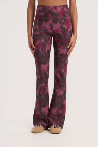 Athletic leggings with shadow floral print and bell bottom | Multicolored