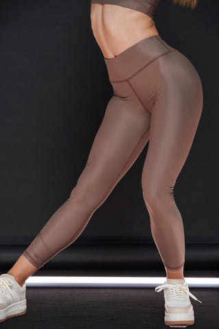 Basic sports leggings made of recycled fabric | Brown