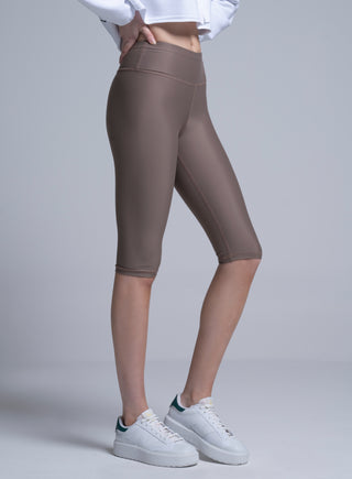 Capri sports leggings made from recycled fabric | Brown 